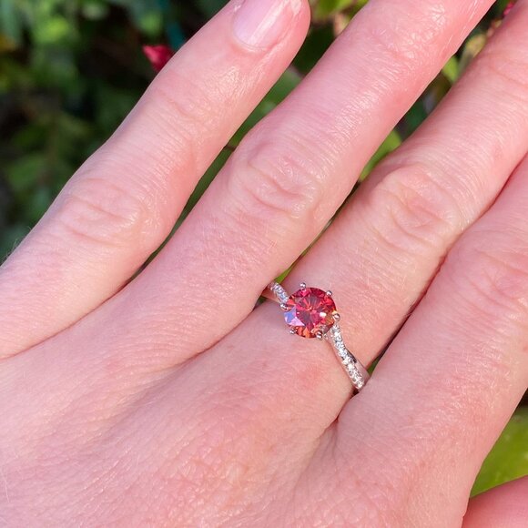 ✨ Dazzling 1ct Rose Red Moissanite Ring in Sterling Silver 🌹 - Picture 6 of 10